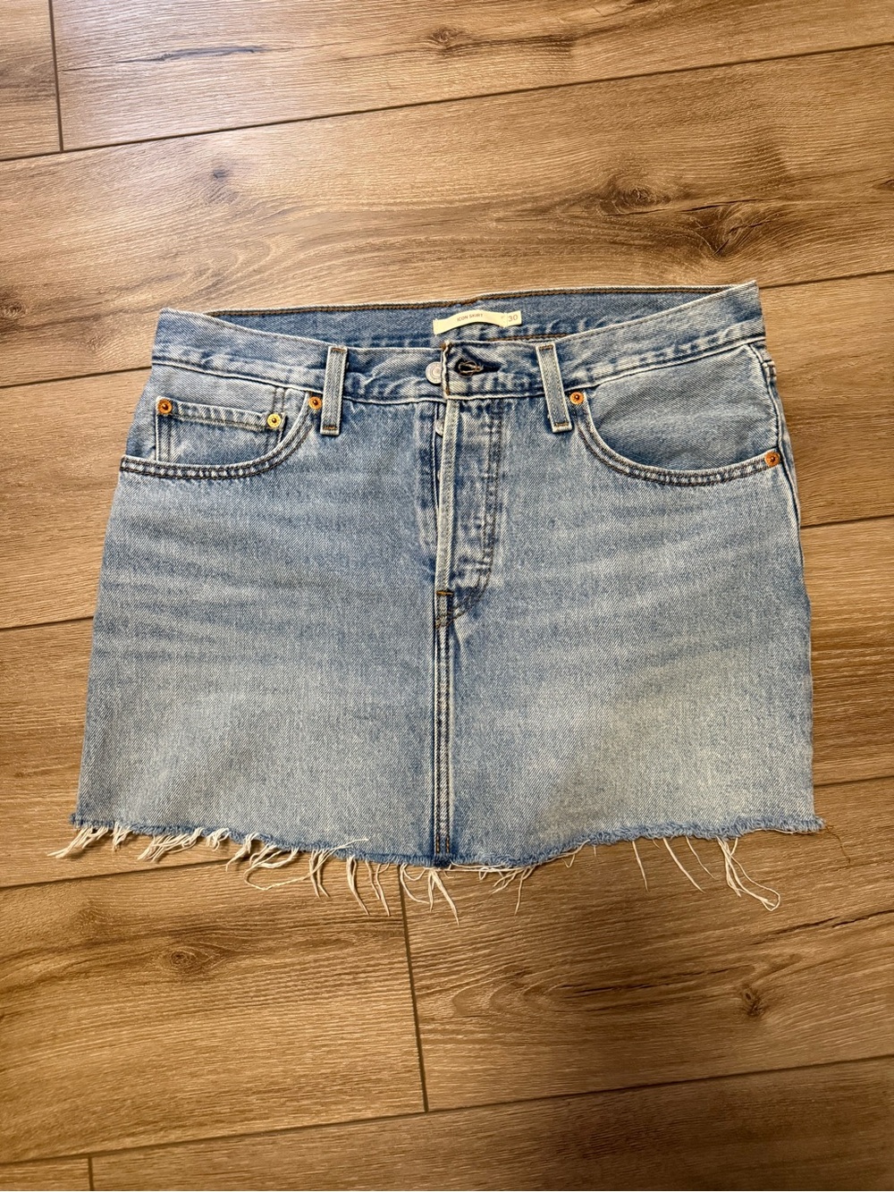 Levi's Faded Light Blue Raw-Hem Denim Mini Skirt